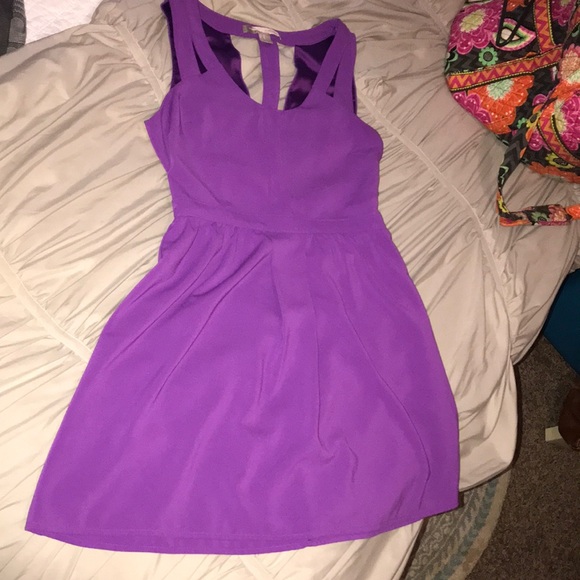 Dress - Picture 3 of 5